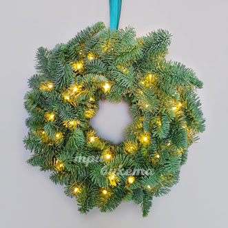 Новогодний венок с гирляндой